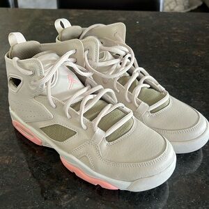Kids Jordan’s in khaki pink and white 4.5Y